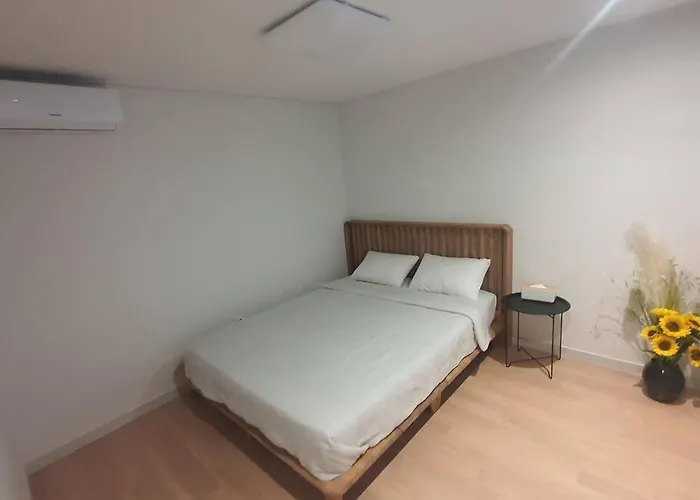 Hyuns 301 - Station 5 Min By Walk * Seoul